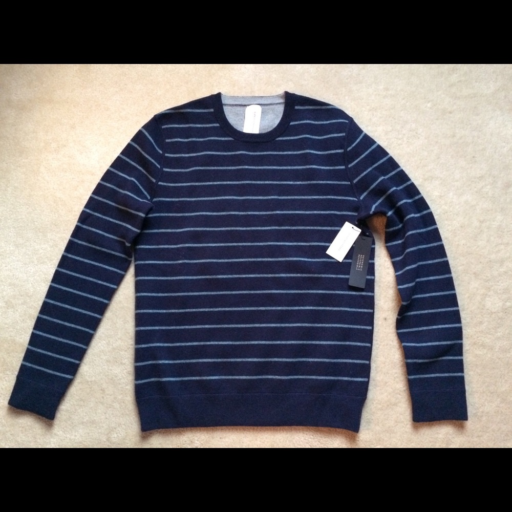 Banana Republic Mens Reversible Crewneck Sweater